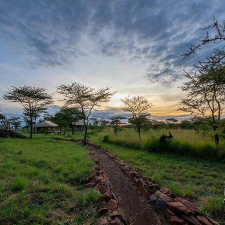 Serengeti Kifaru Tented Lodge Mugumu Zewnętrze zdjęcie